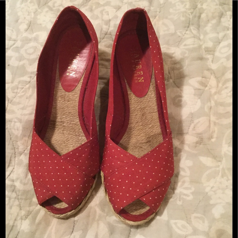 Red open-toe wedges